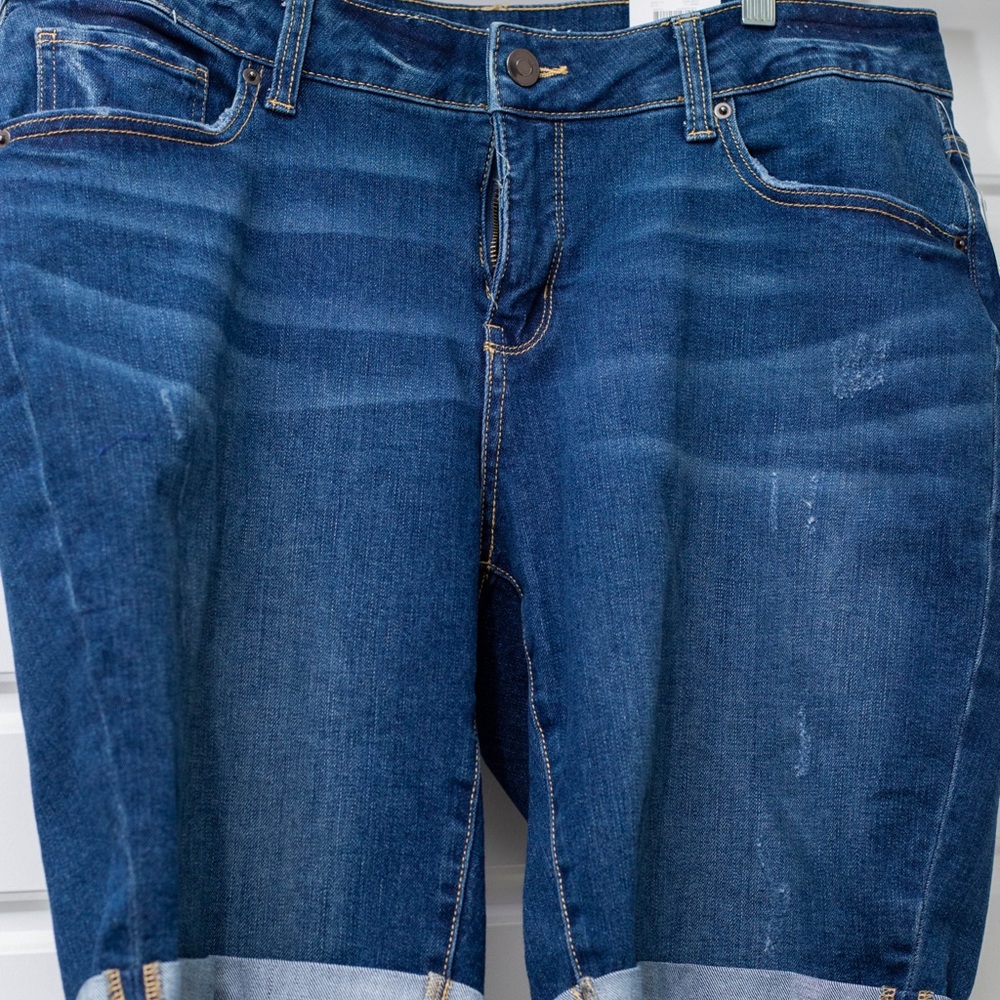 Time and Tru Blue Jean Shorts Classic Style